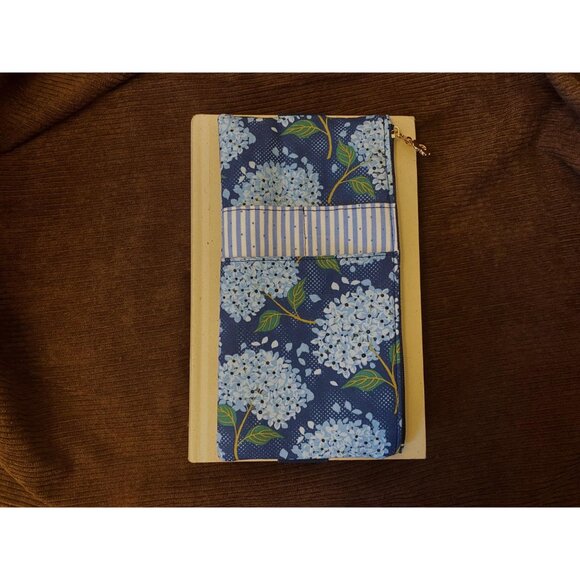 Blue Flower blue blue hydrangea Pen Pouch: Elastic Journal/Planner Holder - Picture 2 of 16